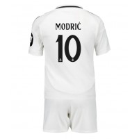 Real Madrid Luka Modric #10 Hjemmebanesæt Børn 2024-25 Kortærmet (+ Korte bukser)